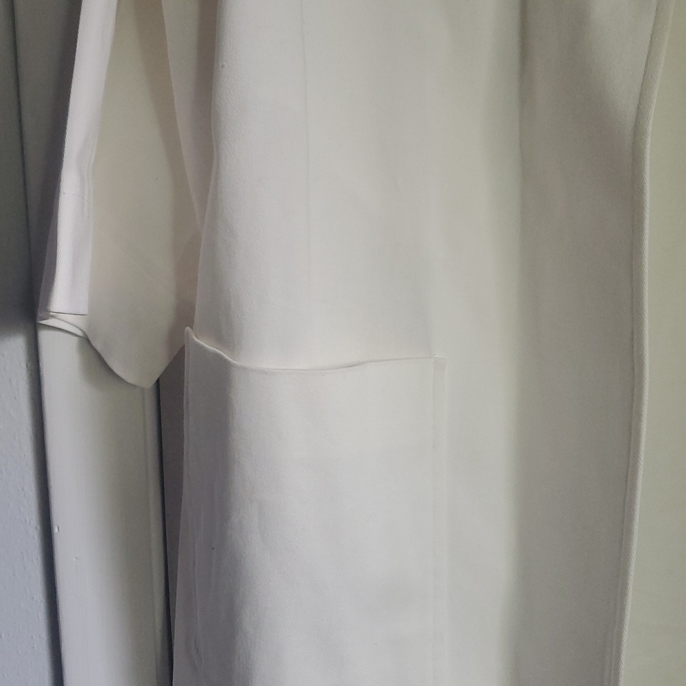 Coat - Picture 3 of 4